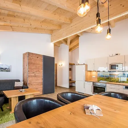 Lägenhetshotell Stockis Mountaindestillerie -